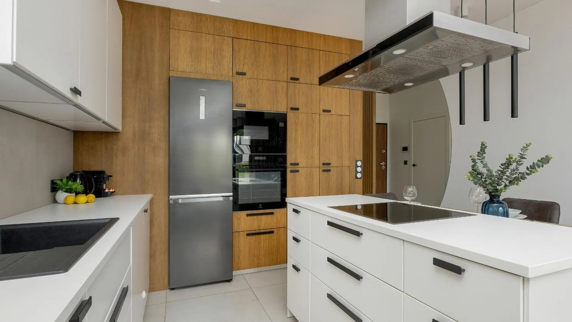 Spacious Family Apartment With Garden & Parking By Noclegi Renters 华沙