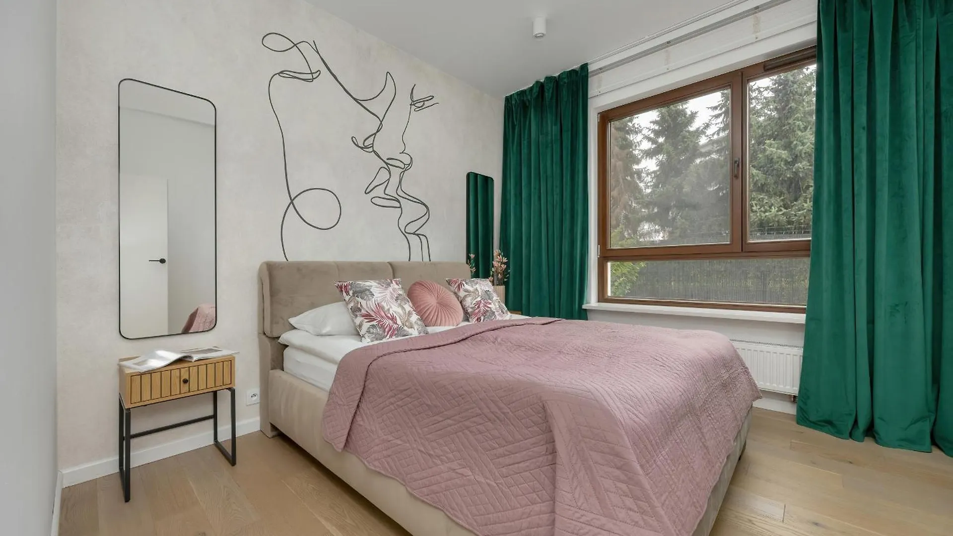 Spacious Family Apartment With Garden & Parking By Noclegi Renters 华沙